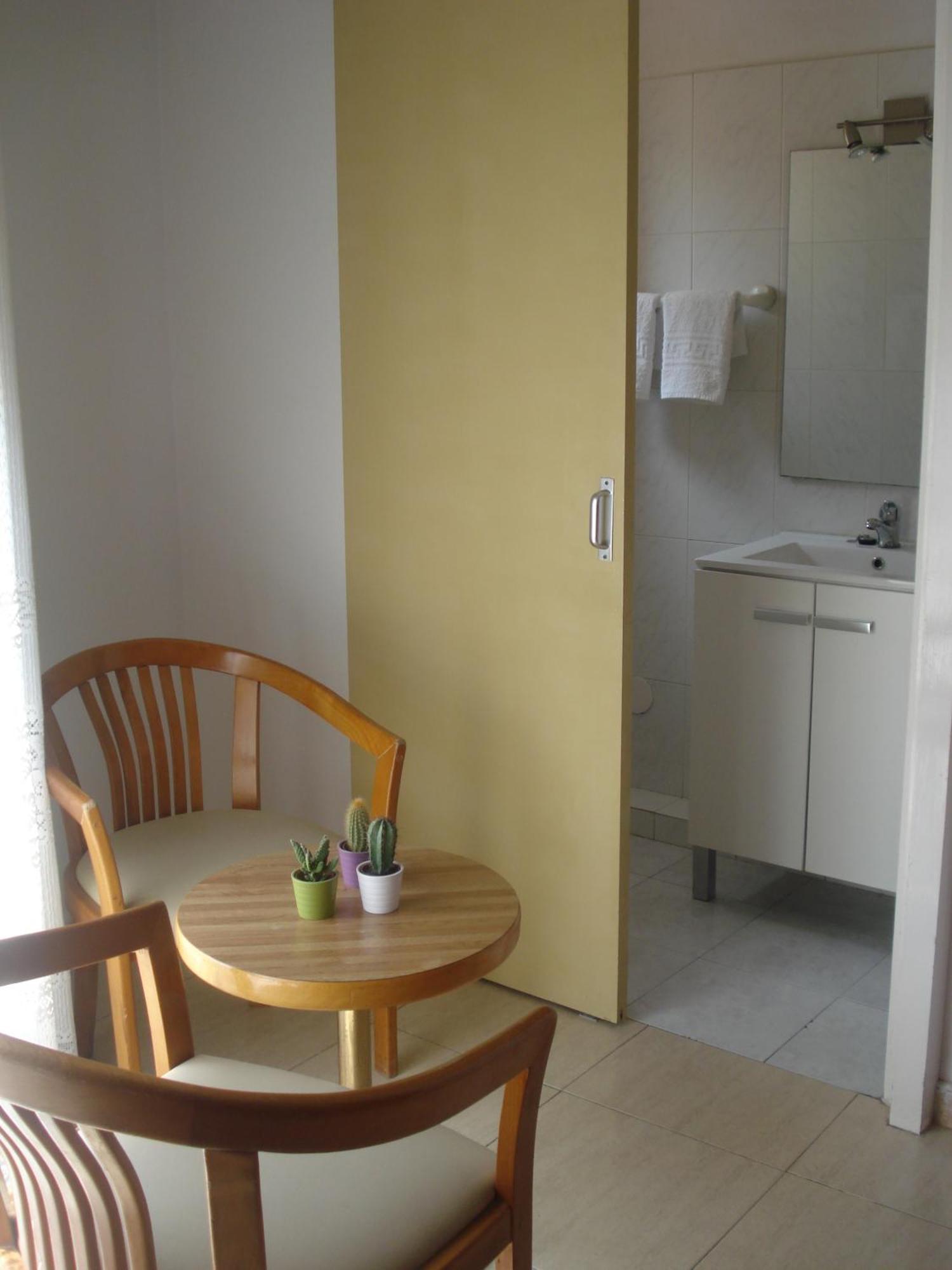 Hostal Margarita Pineda de Mar Szoba fotó