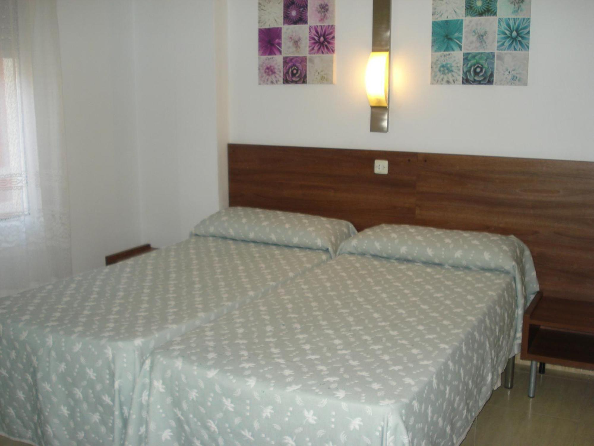 Hostal Margarita Pineda de Mar Szoba fotó