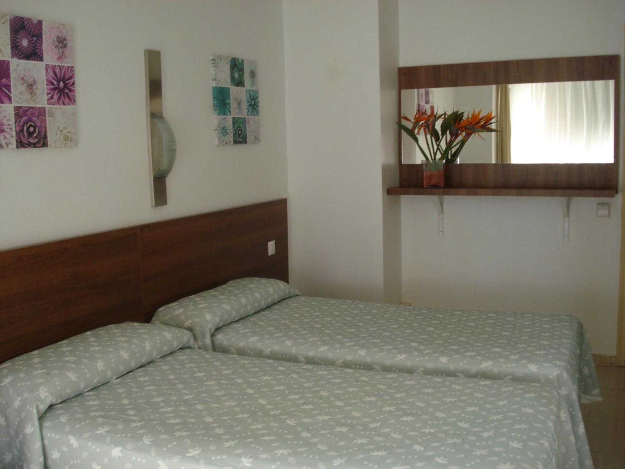 Hostal Margarita Pineda de Mar Szoba fotó