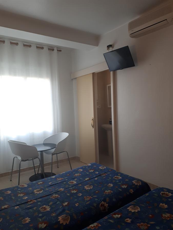 Hostal Margarita Pineda de Mar Kültér fotó