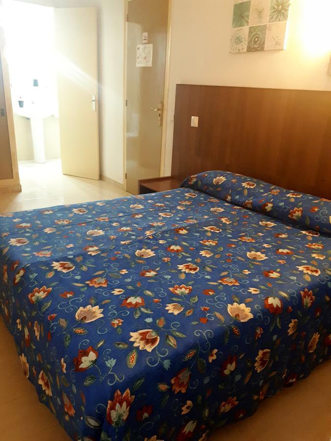 Hostal Margarita Pineda de Mar Kültér fotó