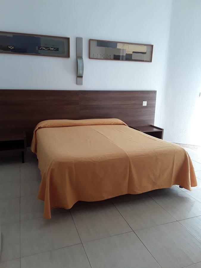 Hostal Margarita Pineda de Mar Kültér fotó