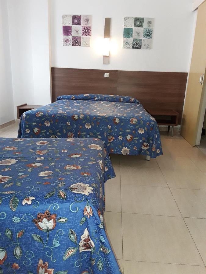 Hostal Margarita Pineda de Mar Kültér fotó